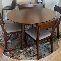Dining Room Table And Rug