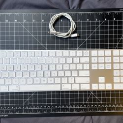 Apple Magic Keyboard With Touch ID - White