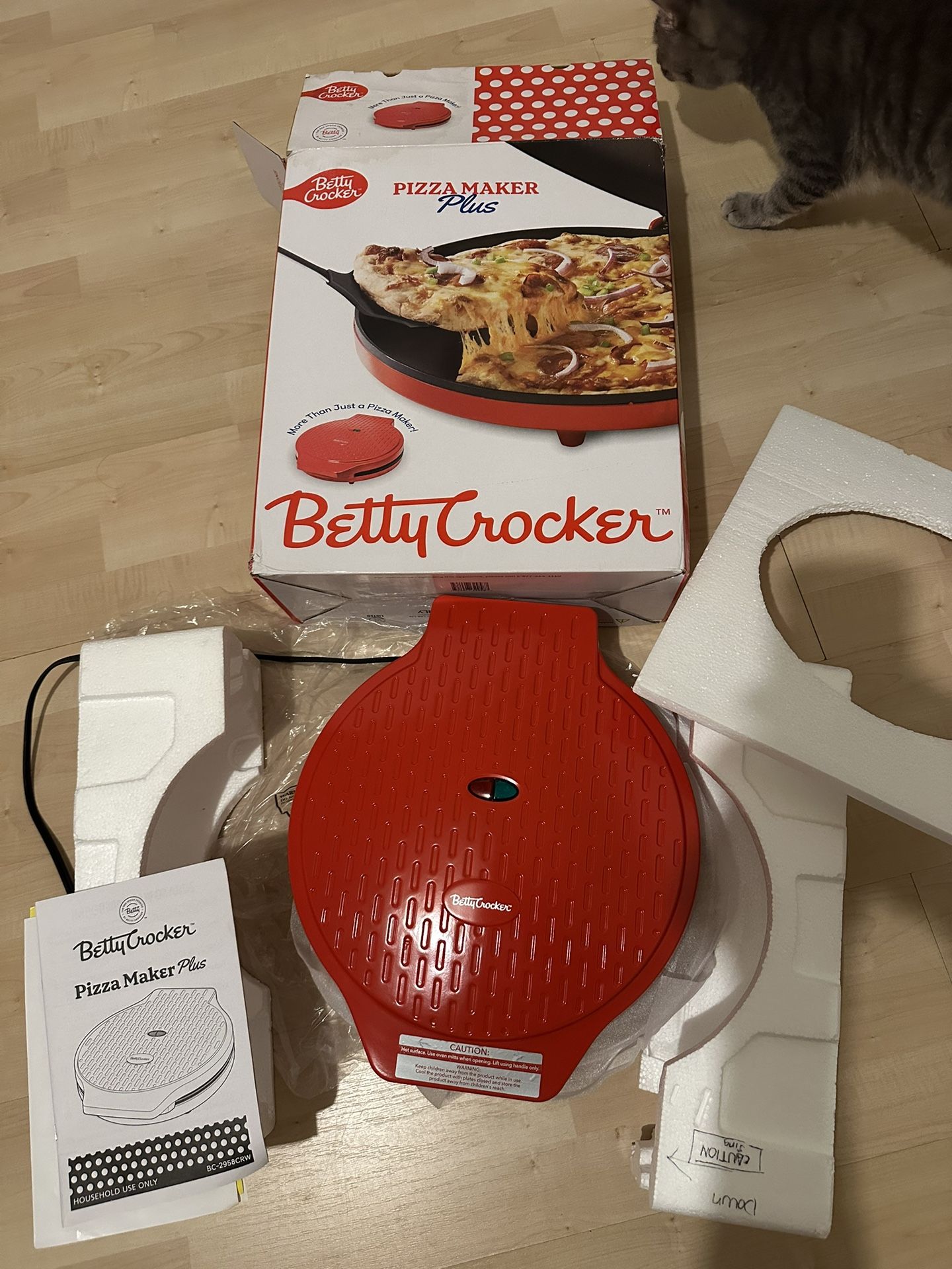 Pizza Maker. Quesadillas