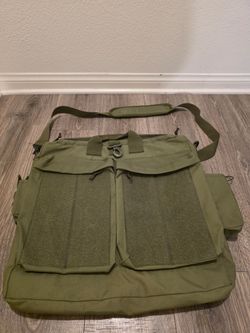 Flyers Helmet Shoulder Bag with Velcro and Pockets