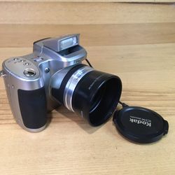 Kodak Z650 Digital Camera With Memory Card 