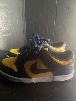 Nike Dunk Low Michigan