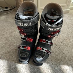 Tecnica Hot Form Ski Boot Size 5.5