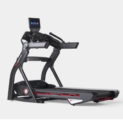 BowFlex BowFlex Treadmill 10- New out of the box.
