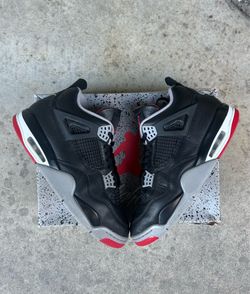 Air Jordan 4 Retro “Bred Reimagine”