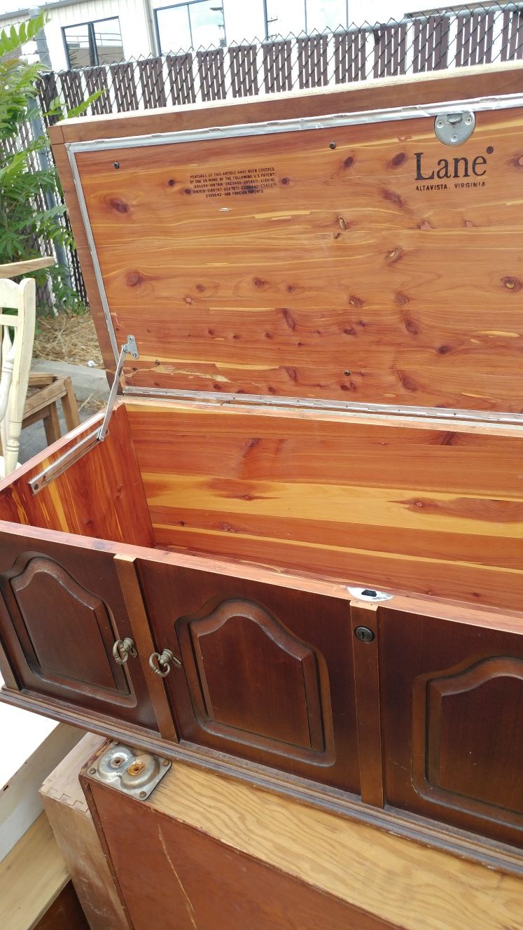 1970s Lane Cedar Chest 3d mon