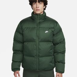 Nike Men’s Sportswear Puffer Jacket 