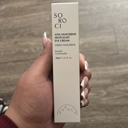 Vita tangerine spotlight eye cream