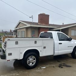 ‘04 ram 2500 service truck