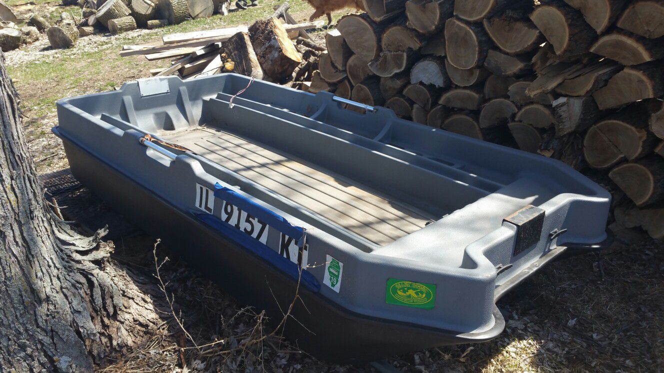 2 man bass boat for Sale in Geneseo, IL - OfferUp