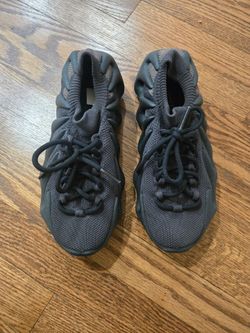 Yeezy size 7