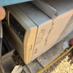 Window AC Unit