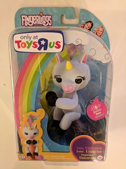 Fingerling exclusive toy baby 🦄