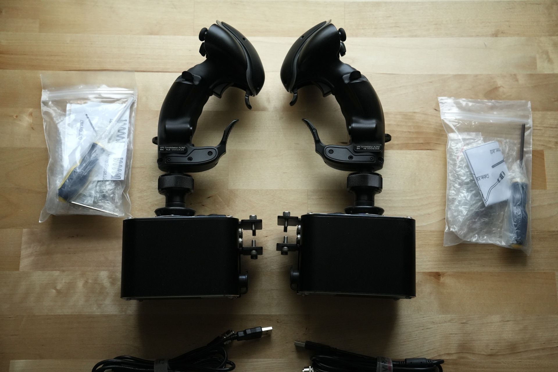 Virpil Constellation Alpha L-R [(RH) & (LH)] + 2 Mongoose T-50CM2 Bases