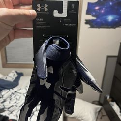 Youth Large Under Armor Football Gloves