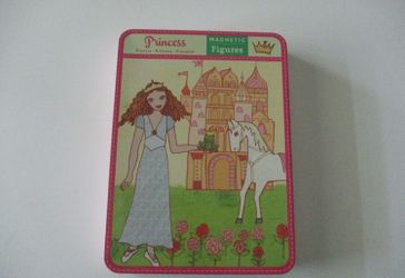 Princess Magnetic Figures Tin Set