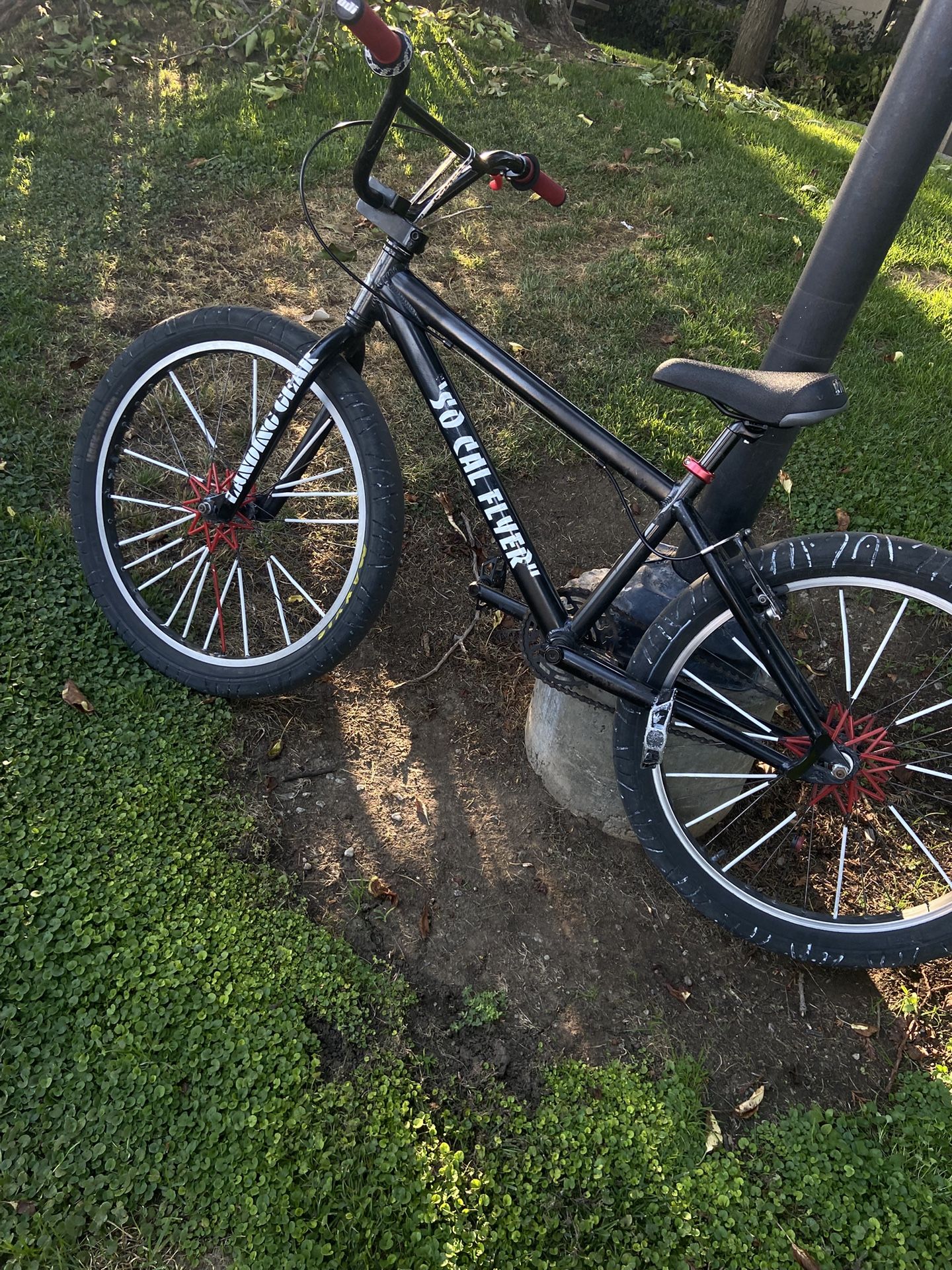 SE BIKE 24’  GOOD BREAKS NOTHING WRONG WITH IT JUST GREW OUT OF IT 