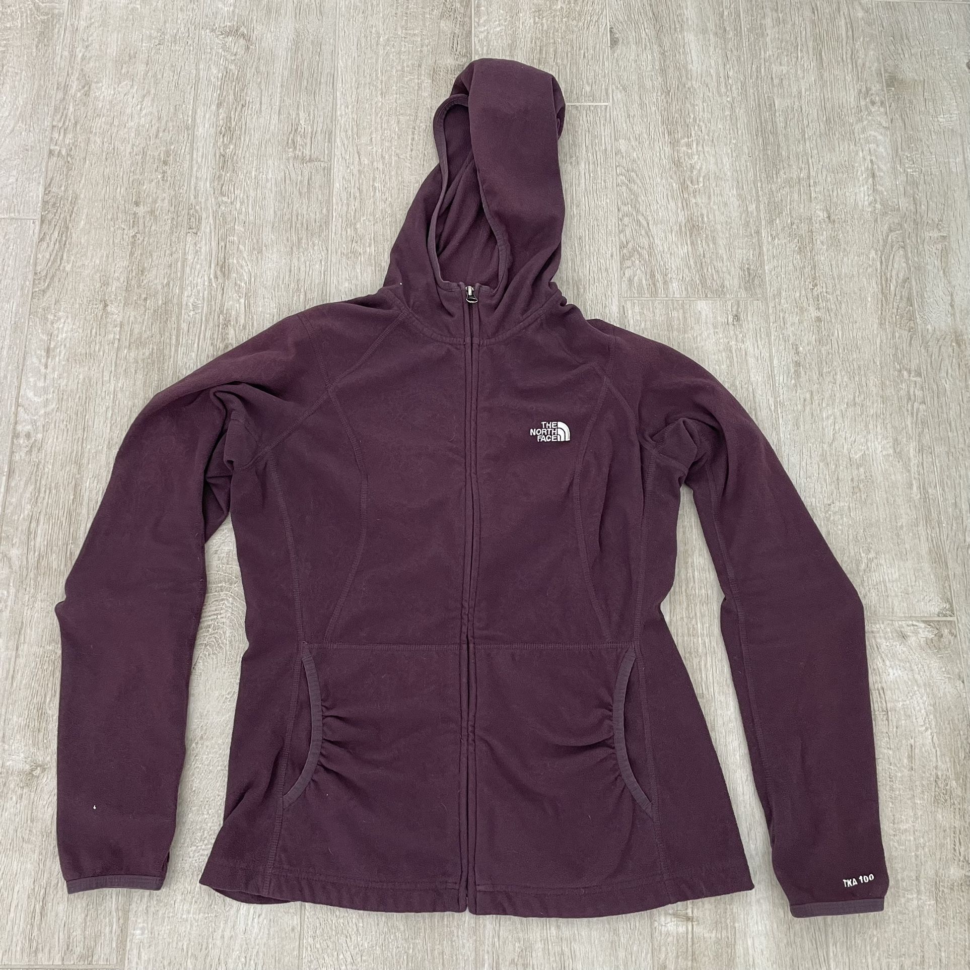 The North Face Women’s TKA 100 Purple Fleece Long Sleeve Full Zip Hoodie Jacket, M