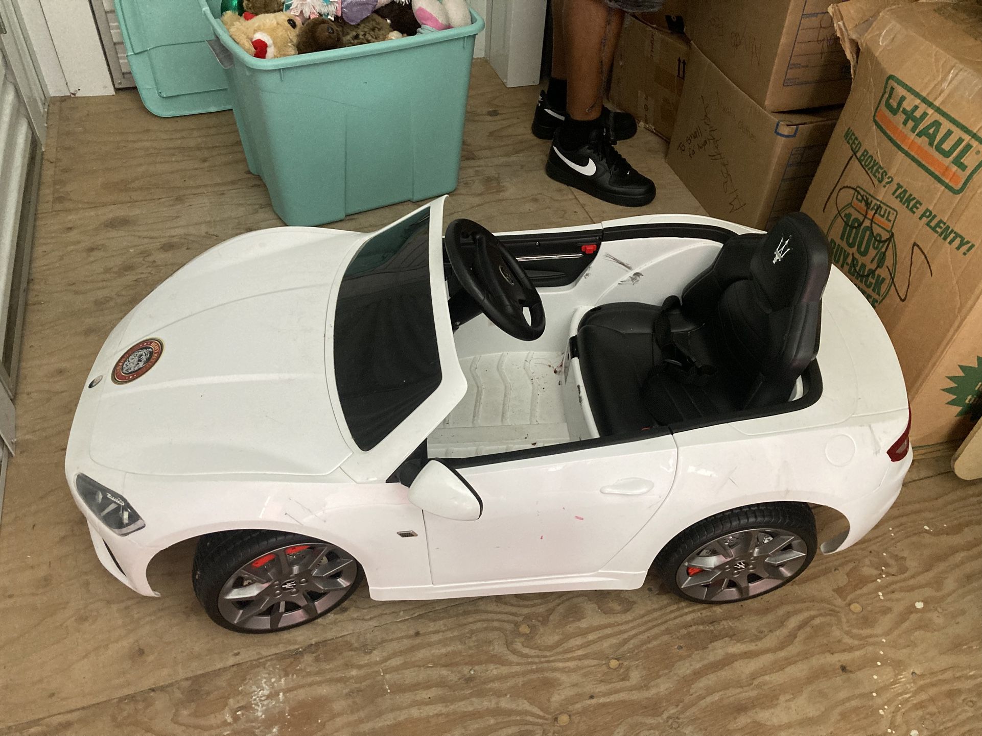 2-5 Year Old Maserati Car