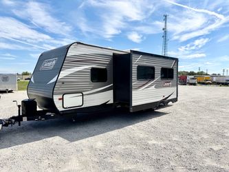 2019 Coleman latern travel trailer with slide out 30 feet long