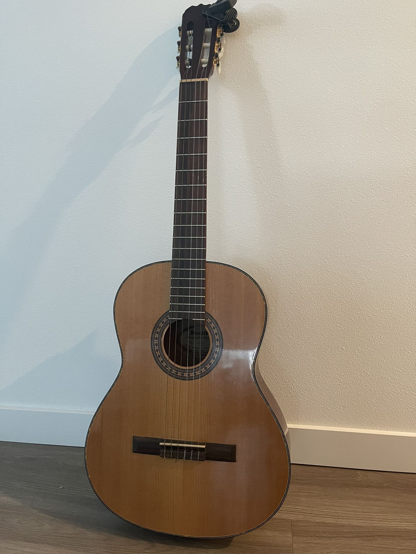 Sunlite Acoustic guitar 
