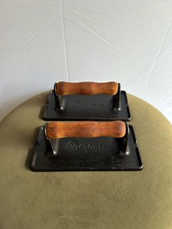Victoria Cast Iron Burger Press