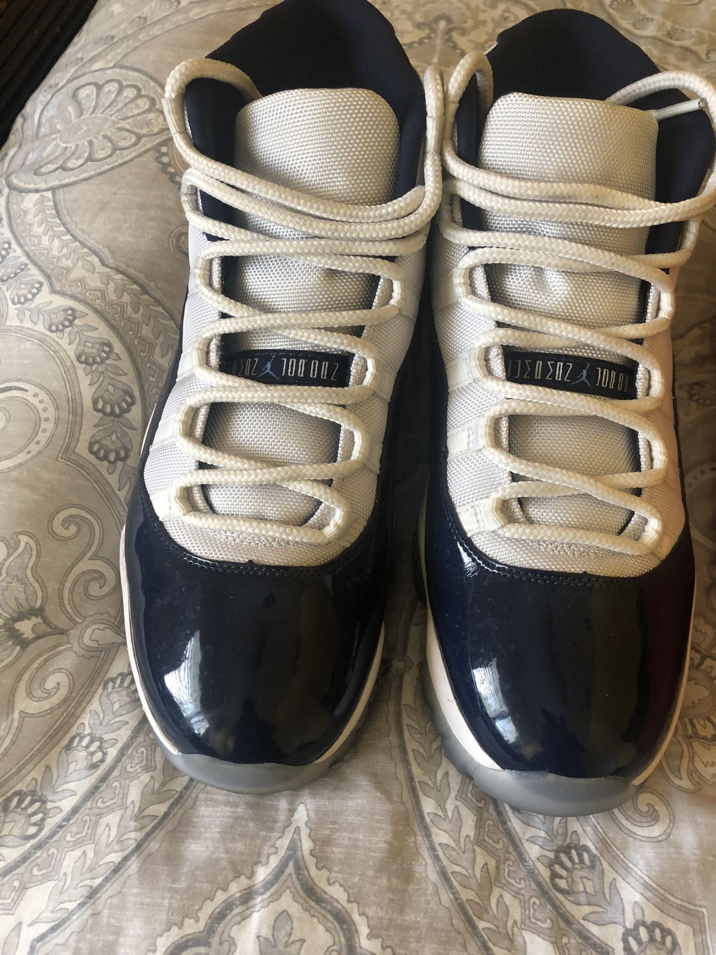 Air jordan 11 win like 82 size 12