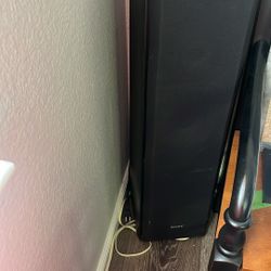 2 Sony Stand Speakers