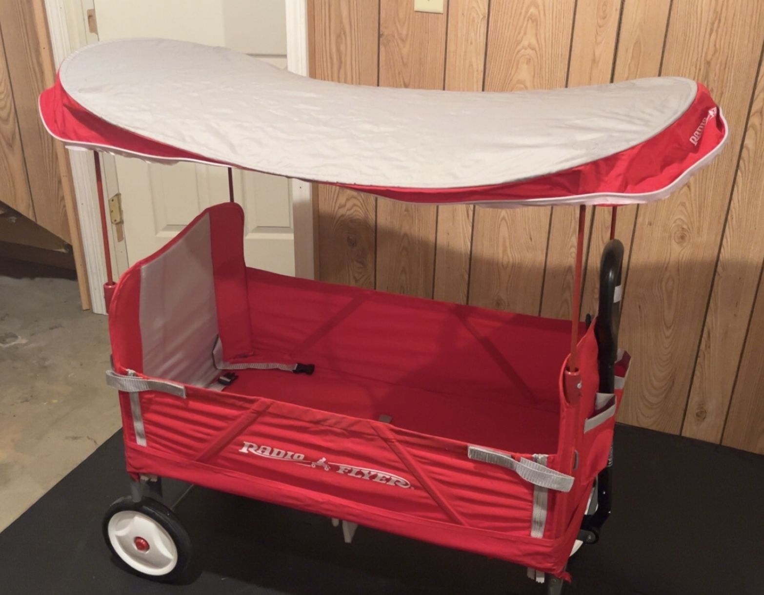 Radio Flyer Kids Wagon