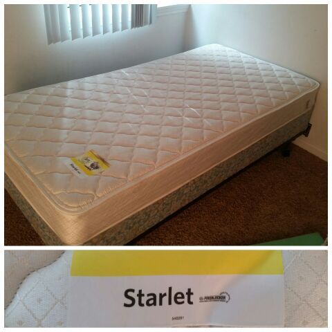 Like new condition serta