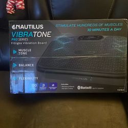 Nautilus Vibratone Pro Fitness Board