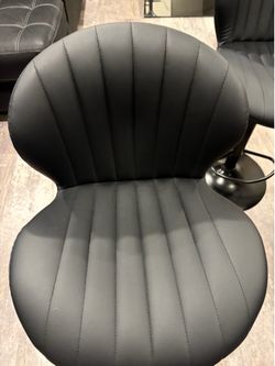 BLACK BARSTOOL CHAIR