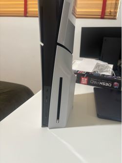PS5 w/ controller