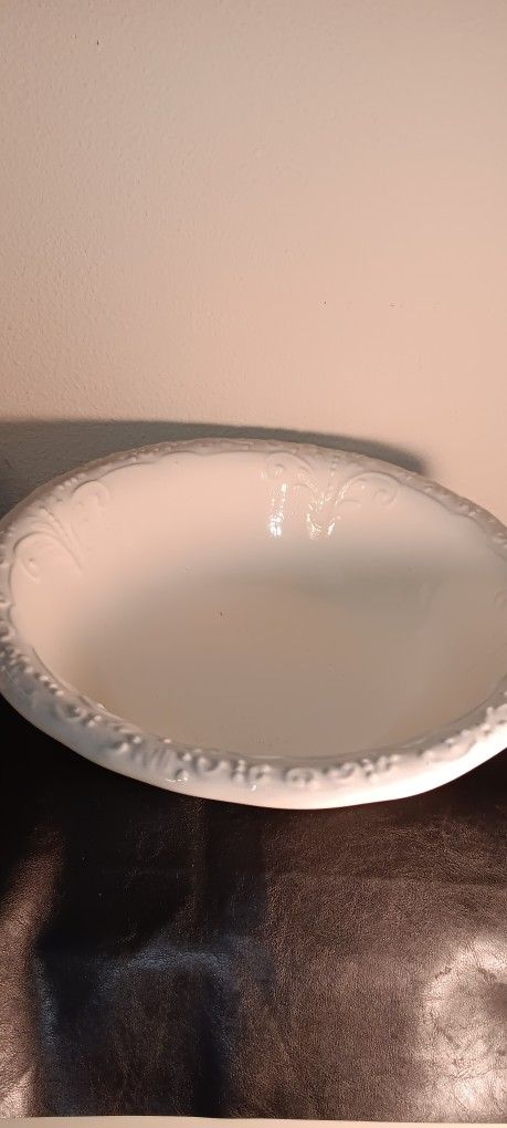 Vintage Large Ironstone Wash Basin / Bowl  15 3/4" Diameter