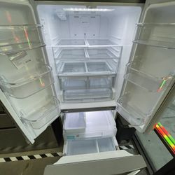 LG 30” Wide French Door Refrigerator With Water And Ice - Apartment Size