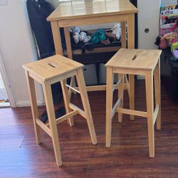 Table Pub 2 Chairs 