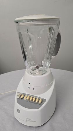 Vintage GE Blender White 12 Speed 450 Watt Glass Jar Working