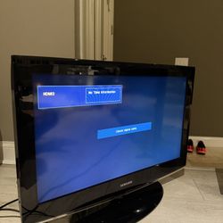 32 Inch Samsung TV