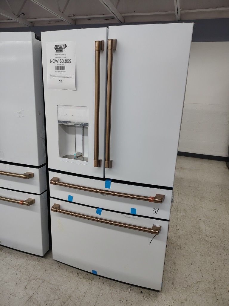 Cafe 27.8 Cu Ft Smart 4 Door French Door Refrigerator with Convertible Middle Drawer & Autofill Dispenser