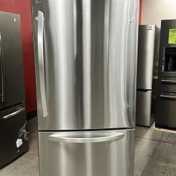 LG Refrigerator 26 Cubic Feet 