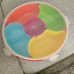 Plastic segmented server