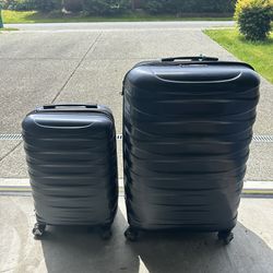 Two-Piece Ricardo Luggage Set 