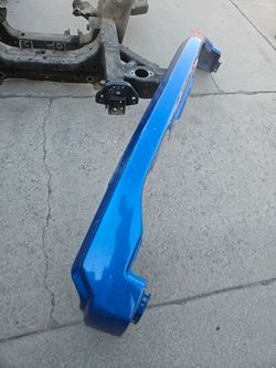 Gmc sierra  1500  front   Bumper  parts oem 22 to 26