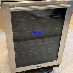 Magic Chef Wine Fridge 44 Bottle Dual Zone
