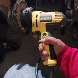 Variable 6 AMP Corded Variable Speed DISK Sander