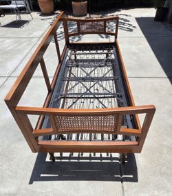 Vintage Mid century daybed with trundle