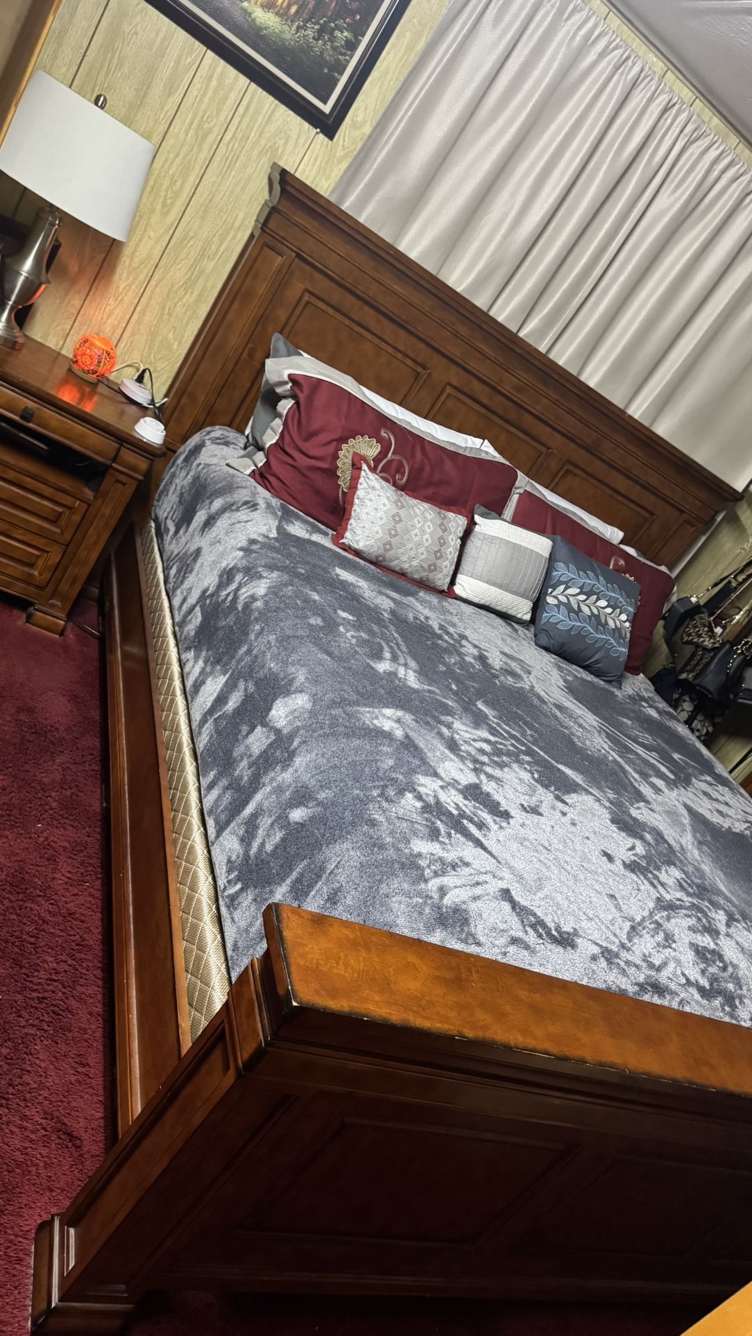Bed Frame 2 Night Stand Dresser And Mirror 