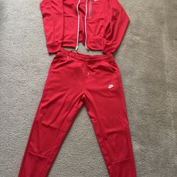 🔥 Red Nike Tracksuit – Size Large (Worn Once)