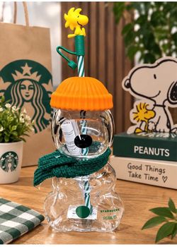 Starbucks x Peanuts Snoopy Glass Cup with Straw