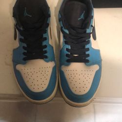Blue And White Low Top Air Jordan’s 